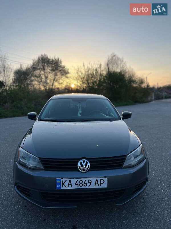 Volkswagen Jetta 2014