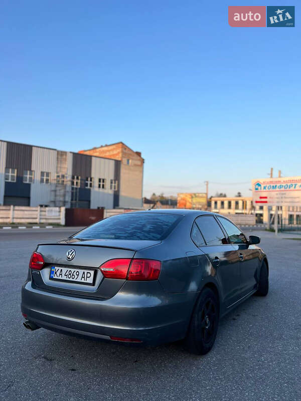 Volkswagen Jetta 2014