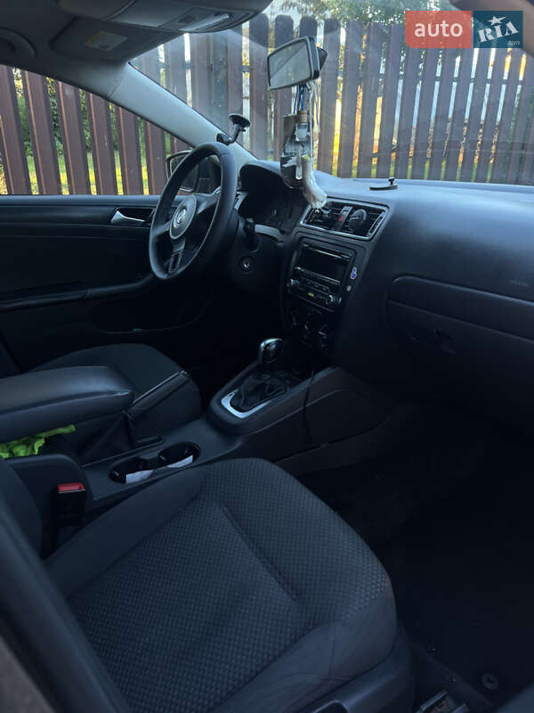 Volkswagen Jetta 2014