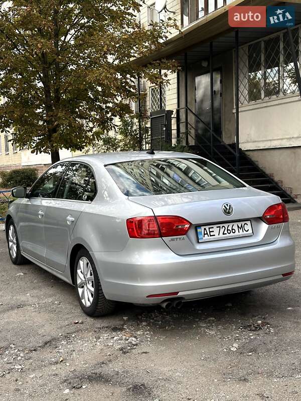 Volkswagen Jetta 2012