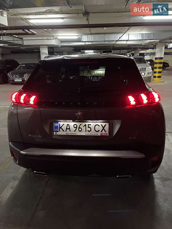 Peugeot 2008 2021