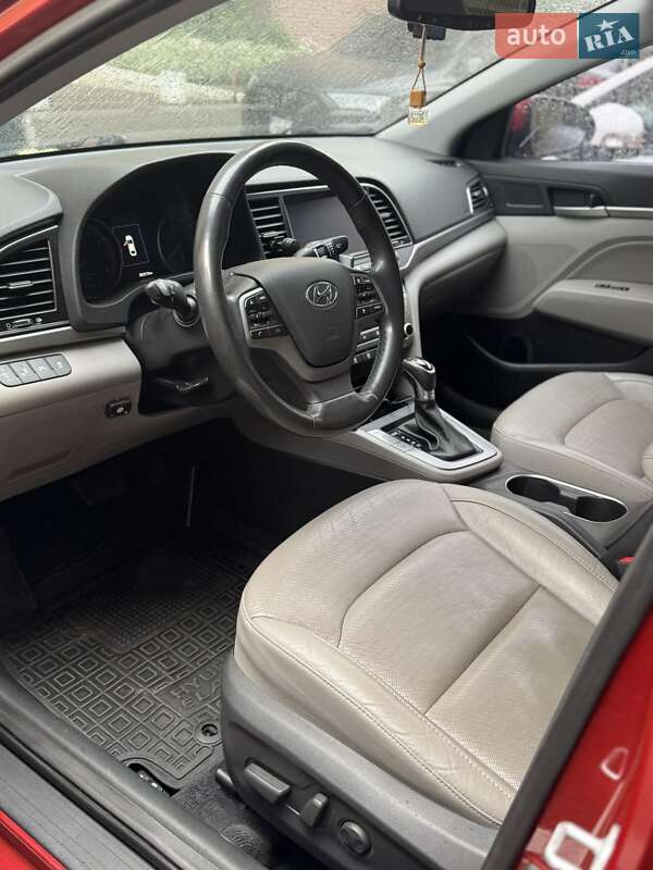 Hyundai Elantra 2016