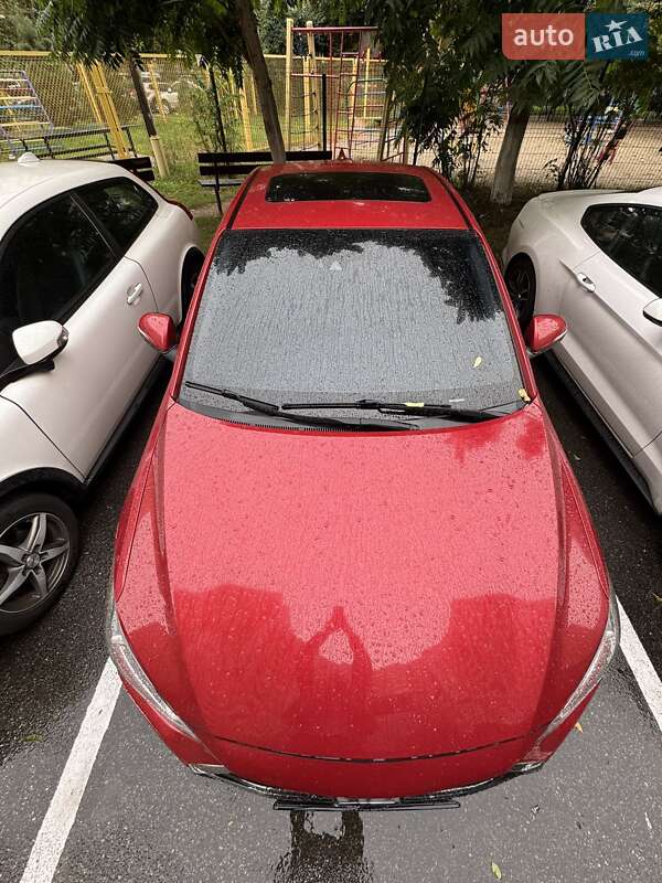 Hyundai Elantra 2016