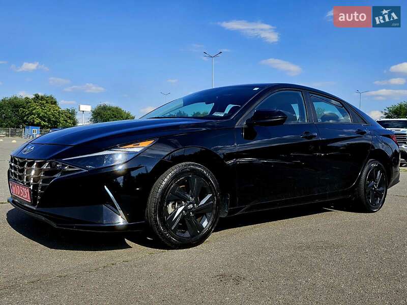 Hyundai Elantra 2021