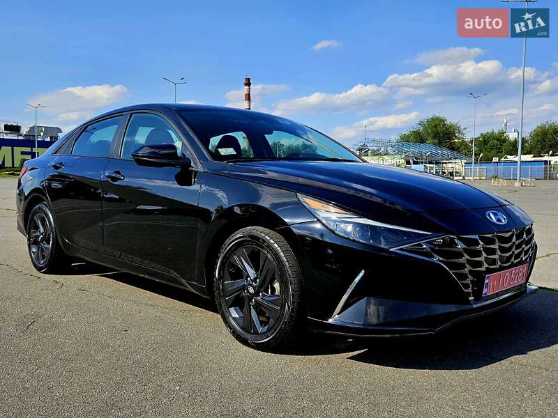 Hyundai Elantra 2021