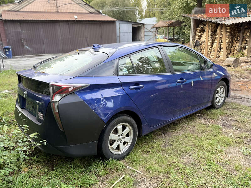 Toyota Prius 2016