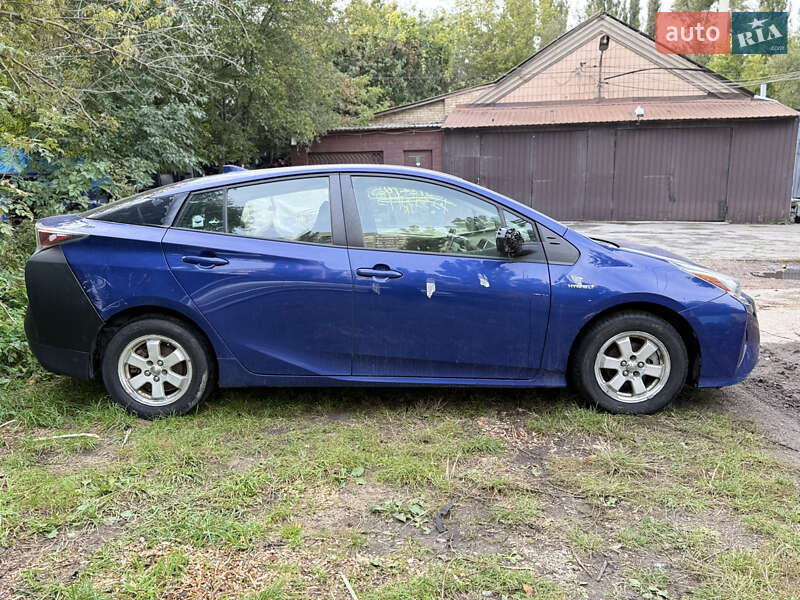Toyota Prius 2016