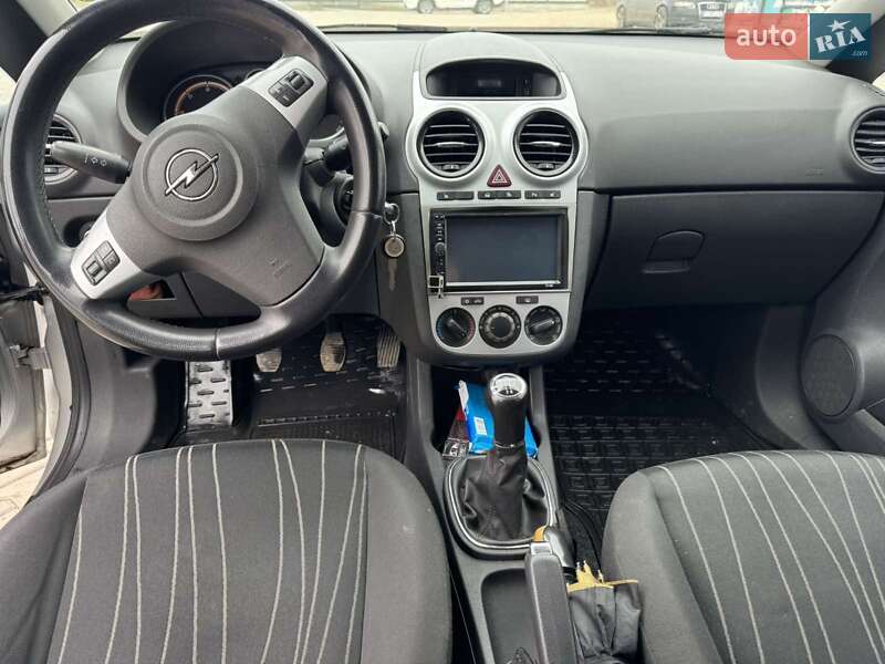 Opel Corsa 2010