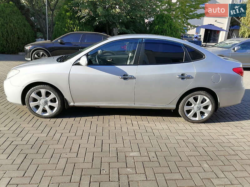 Hyundai Elantra 2010