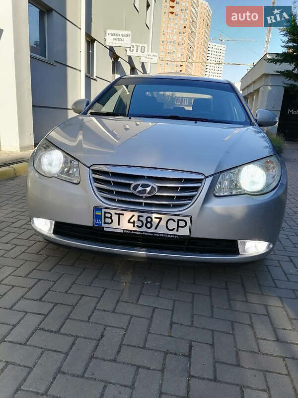Hyundai Elantra 2010
