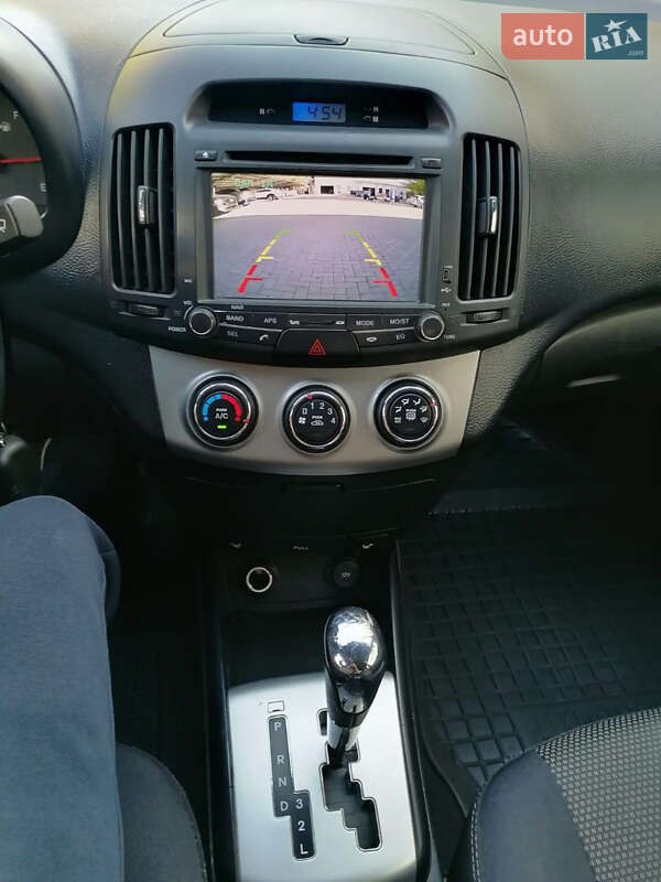 Hyundai Elantra 2010