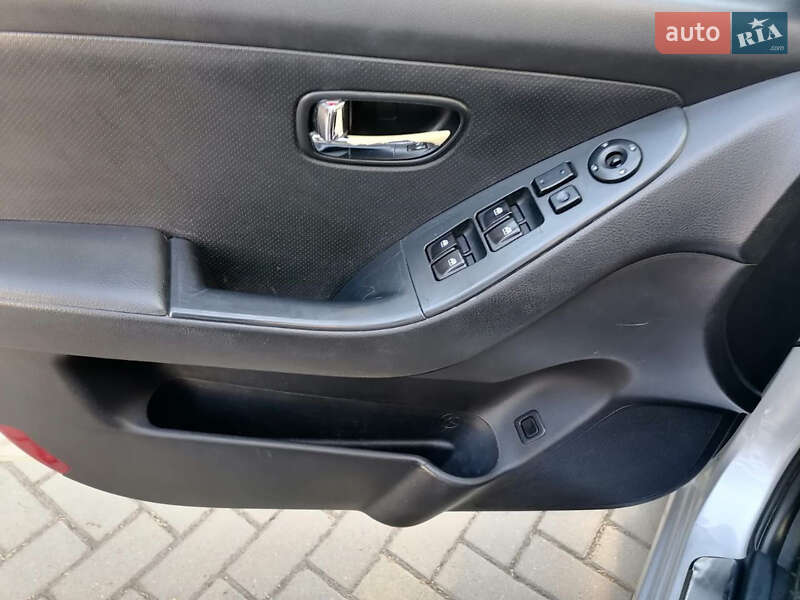 Hyundai Elantra 2010