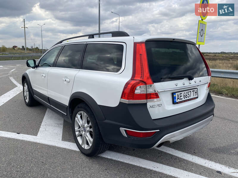 Volvo XC70 2015