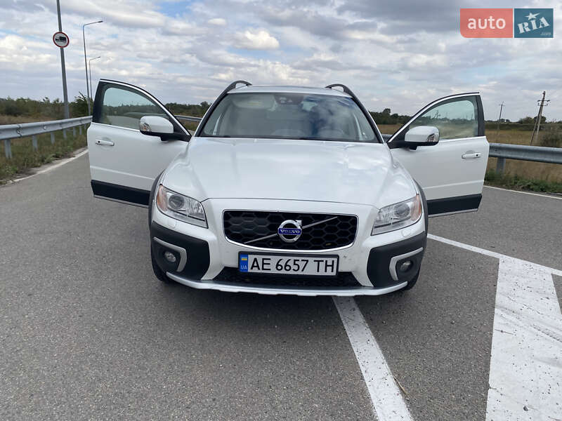 Volvo XC70 2015