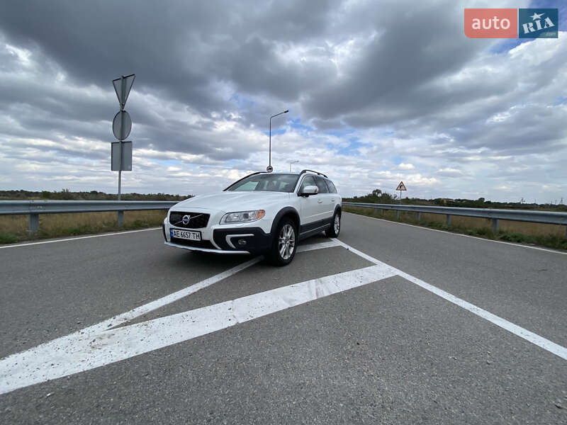 Volvo XC70 2015