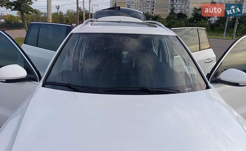 Volkswagen Tiguan 2015