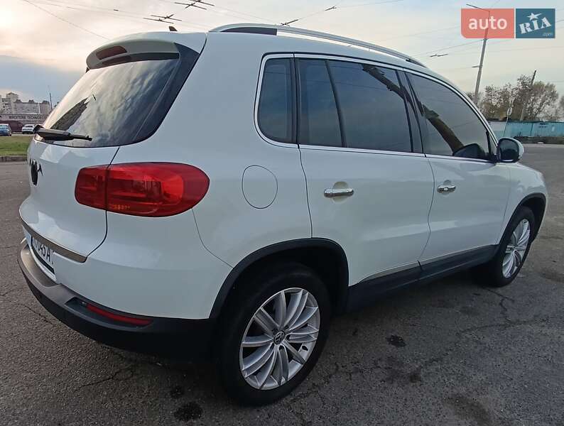 Volkswagen Tiguan 2015