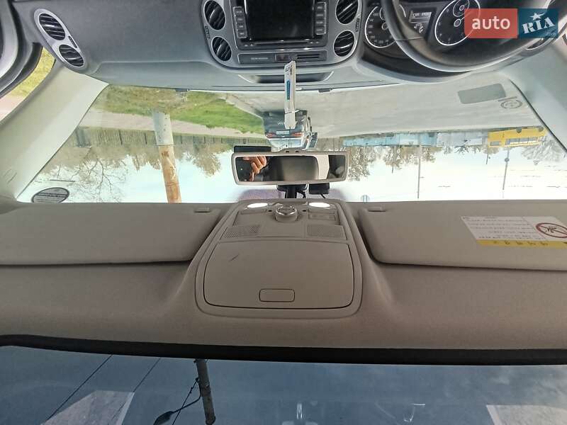 Volkswagen Tiguan 2015