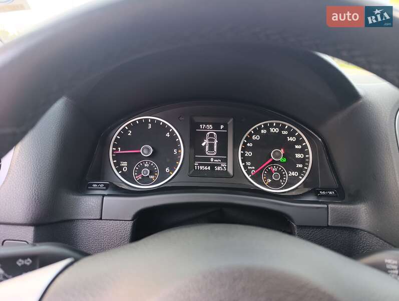 Volkswagen Tiguan 2015