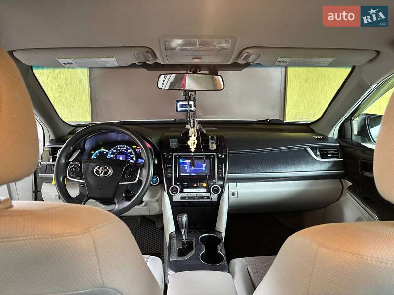 Toyota Camry 2013