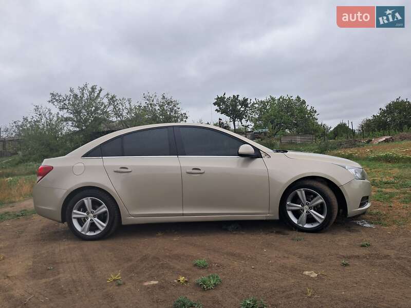 Chevrolet Cruze 2011