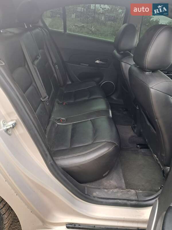 Chevrolet Cruze 2011