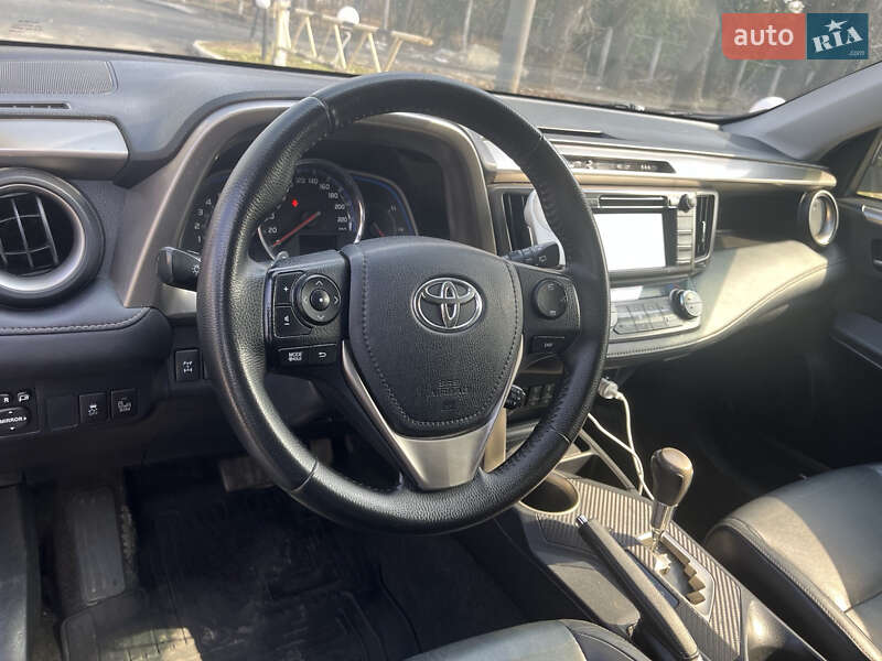 Toyota RAV4 2013