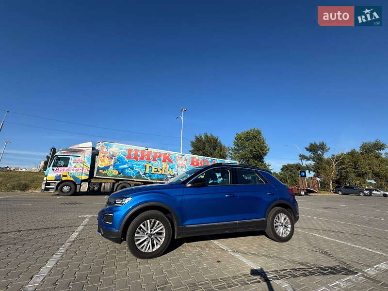 Volkswagen T-Roc 2021