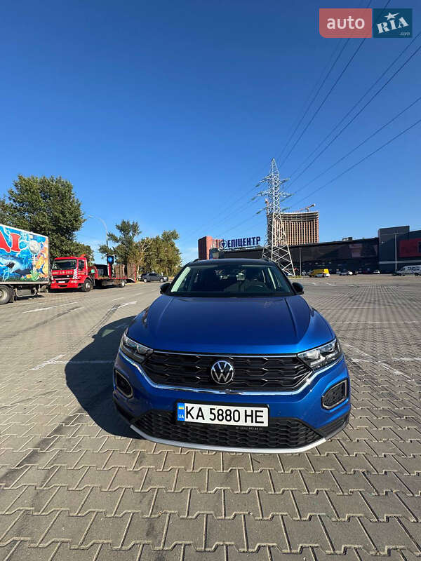 Volkswagen T-Roc 2021