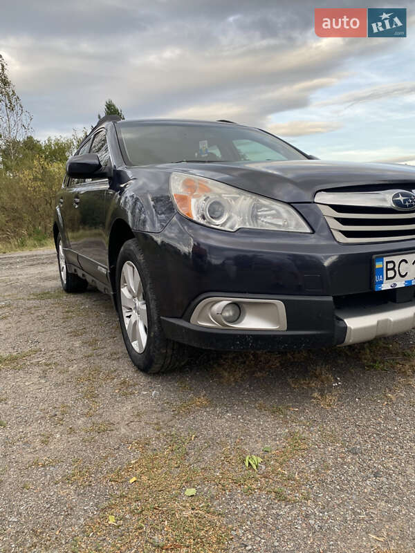 Subaru Outback 2012