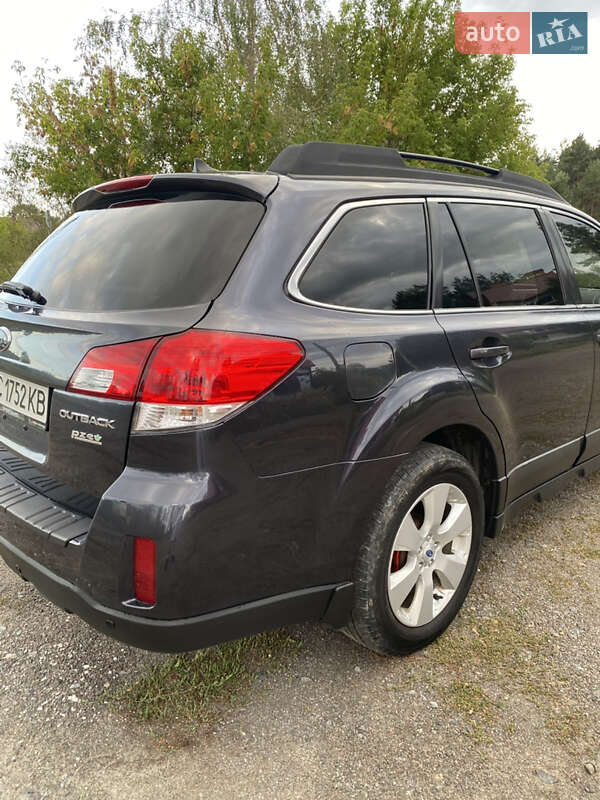 Subaru Outback 2012