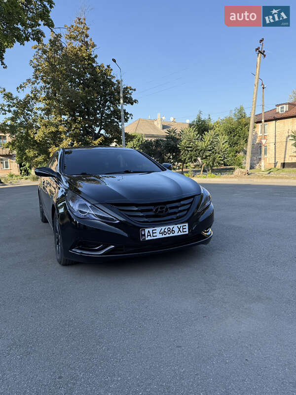 Hyundai Sonata 2012