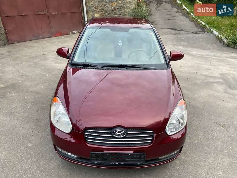 Hyundai Accent 2010