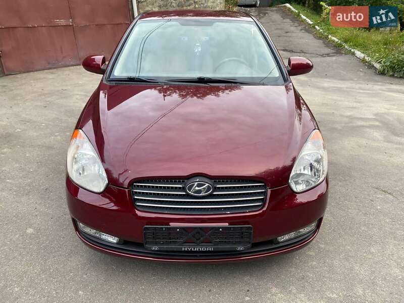 Hyundai Accent 2010