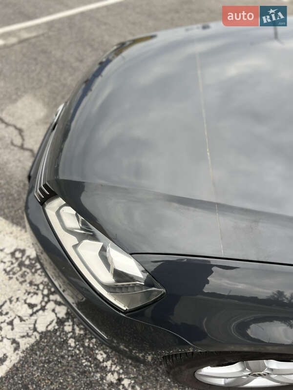 Volkswagen Passat 2011