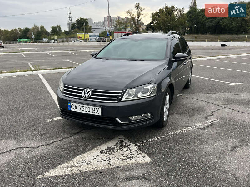Volkswagen Passat 2011