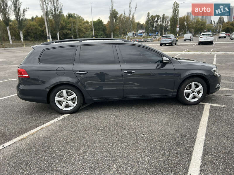 Volkswagen Passat 2011