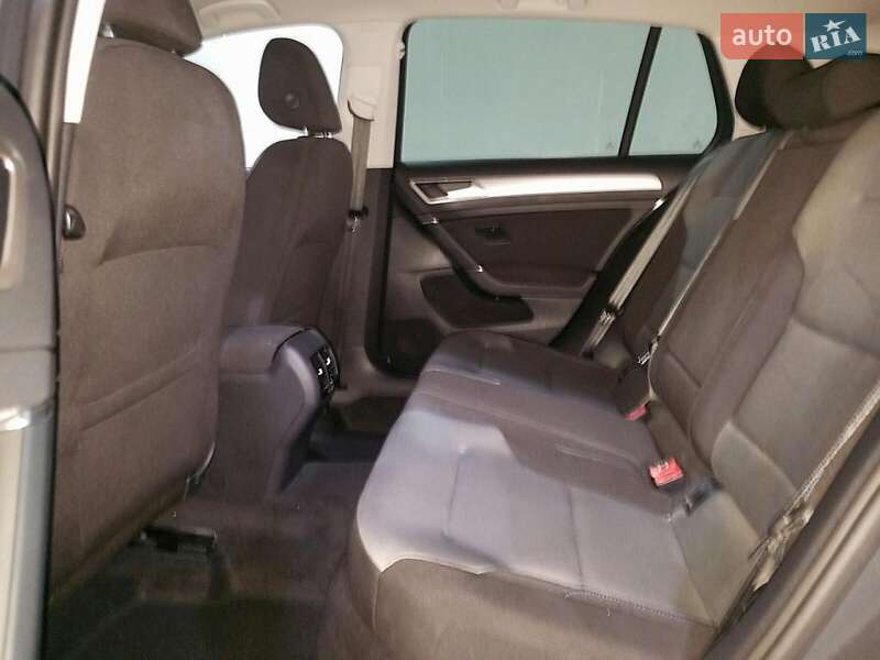 Volkswagen e-Golf 2016