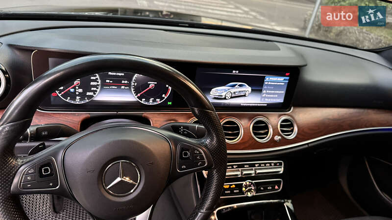 Mercedes-Benz E-Class 2016