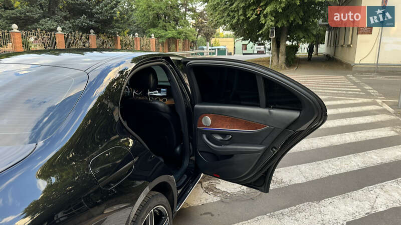 Mercedes-Benz E-Class 2016