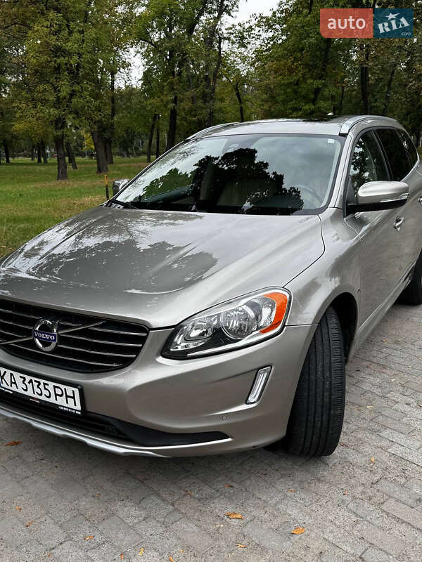 Volvo XC60 2015