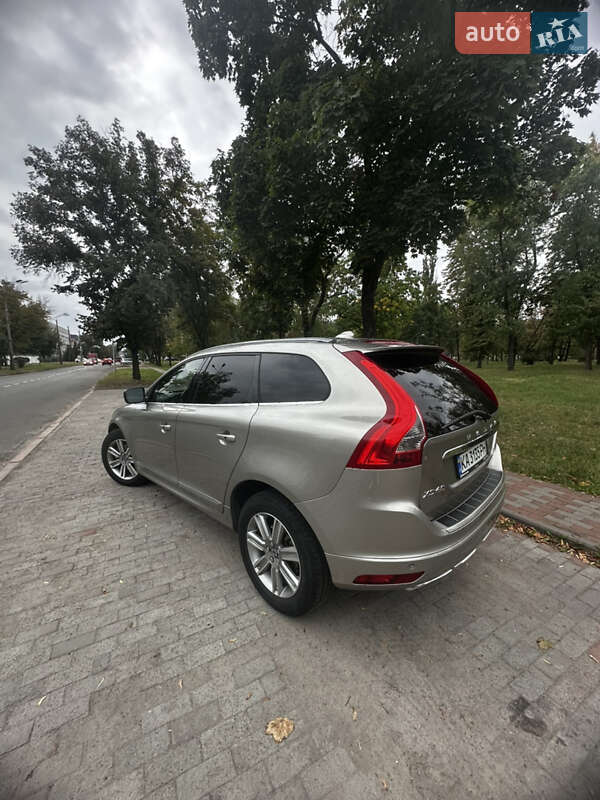 Volvo XC60 2015