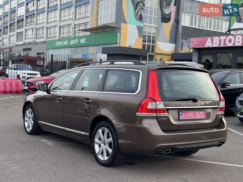 Volvo V70 2016