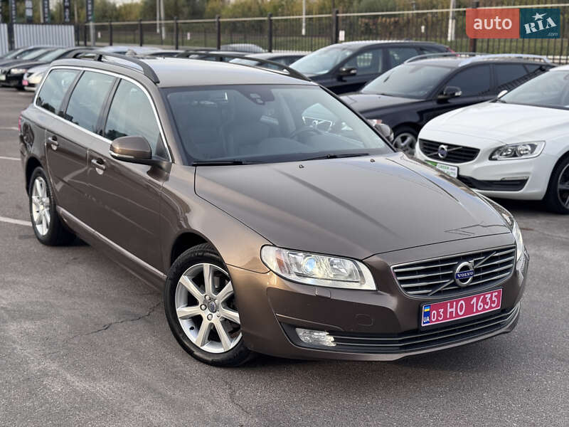 Volvo V70 2016