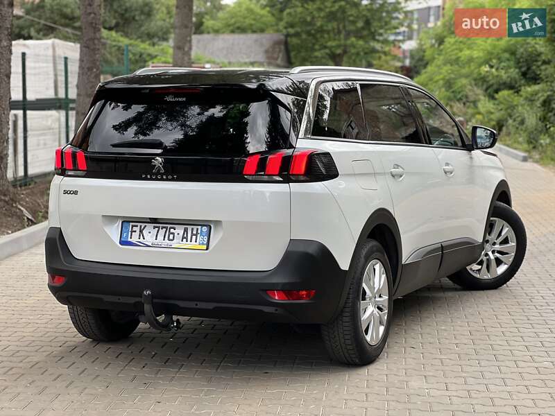 Peugeot 5008 2019