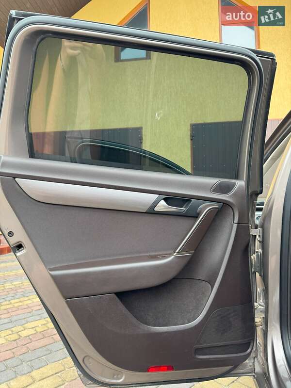 Volkswagen Passat 2011