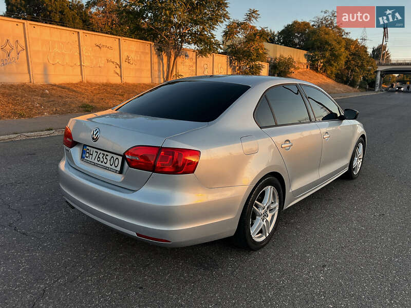 Volkswagen Jetta 2012