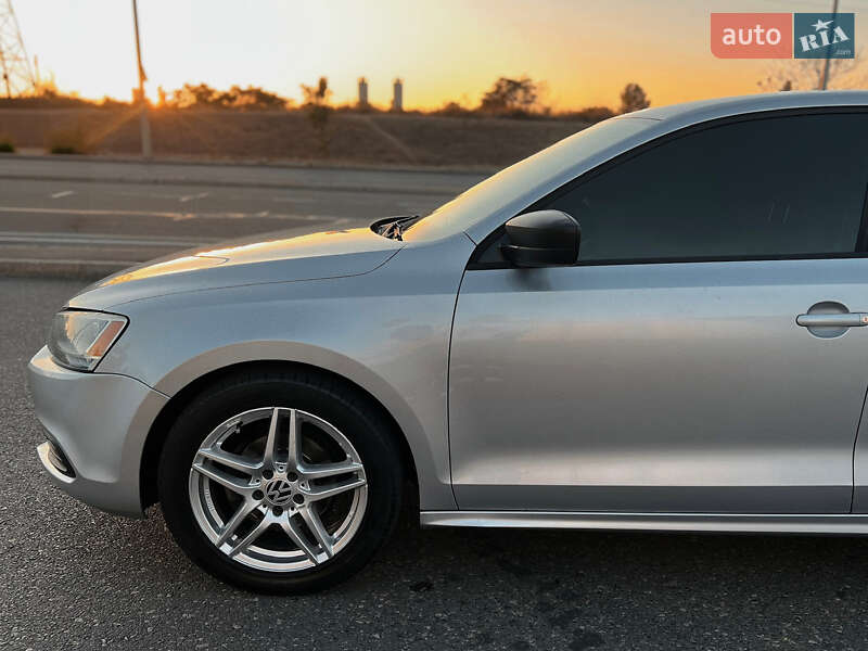 Volkswagen Jetta 2012