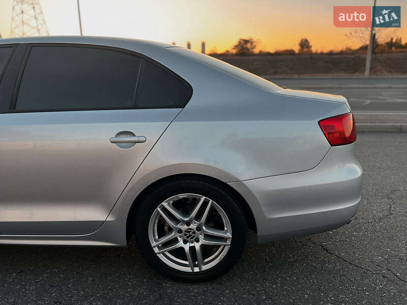 Volkswagen Jetta 2012