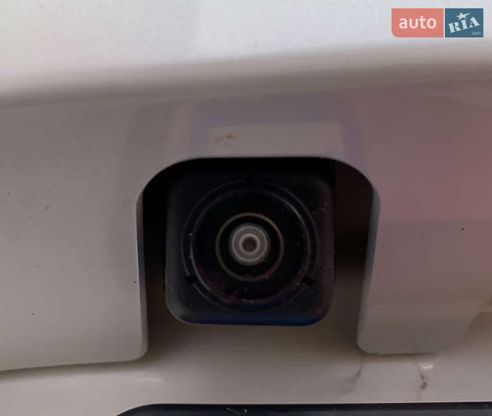 Mitsubishi Outlander 2020